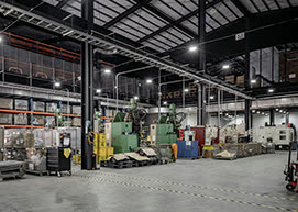 Manufacturing floor with moulding presses